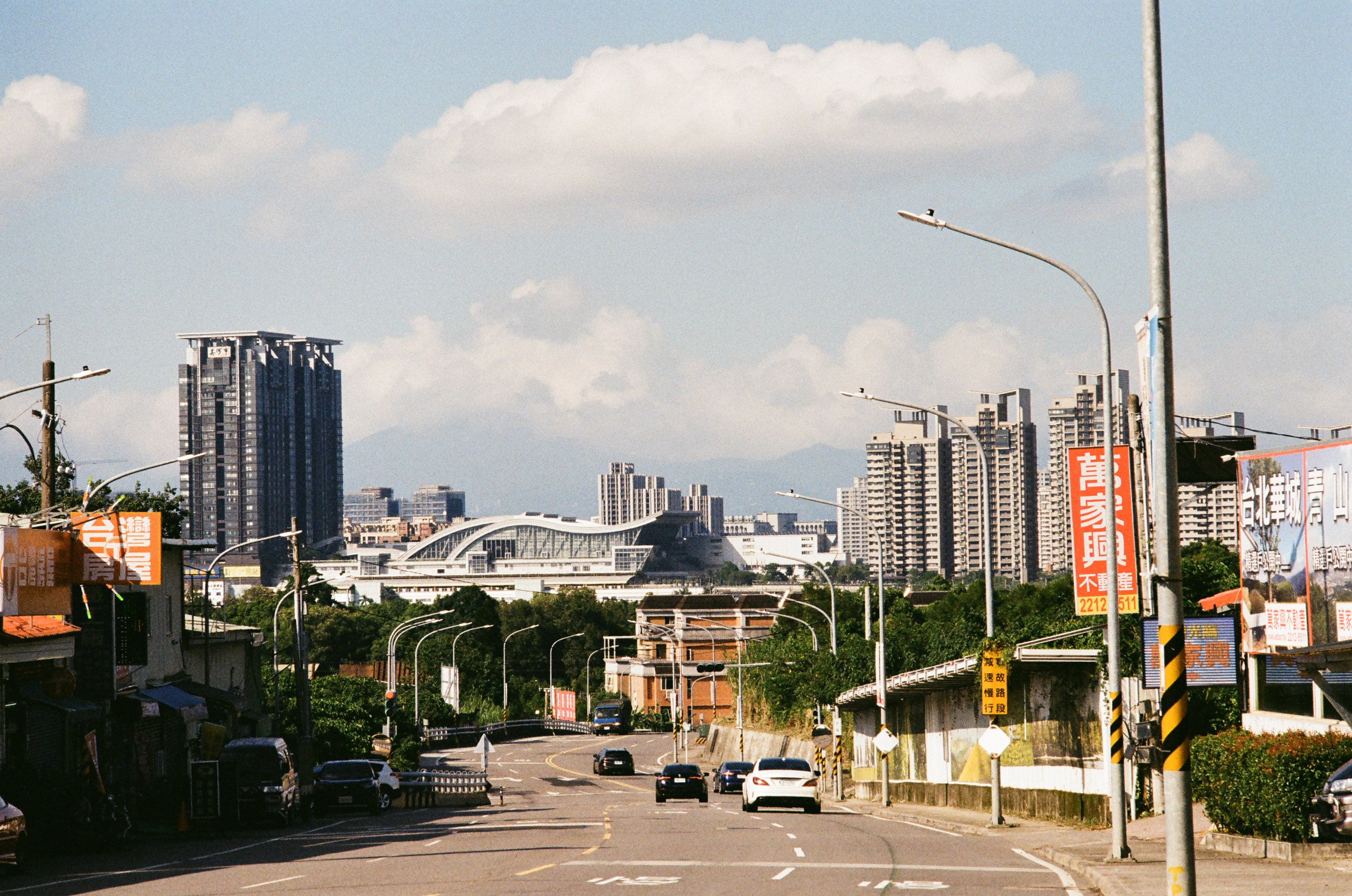 EP20 日光練習｜Olympus OM-2N + Kodak Gold 200 彩色底片