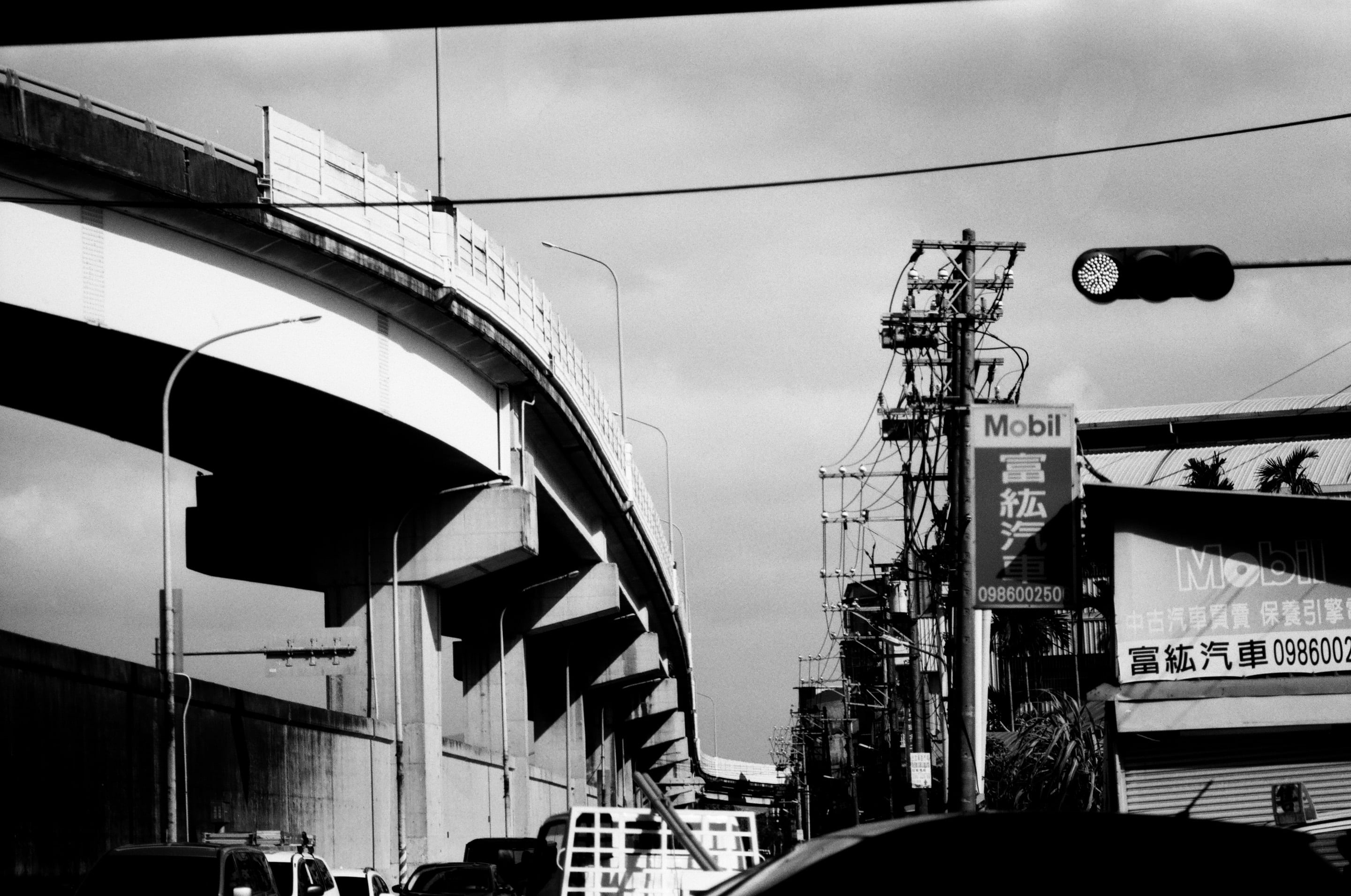 EP25 黑白患者｜Olympus M-1 + Fujifilm Neopan Acros 100 II 黑白底片