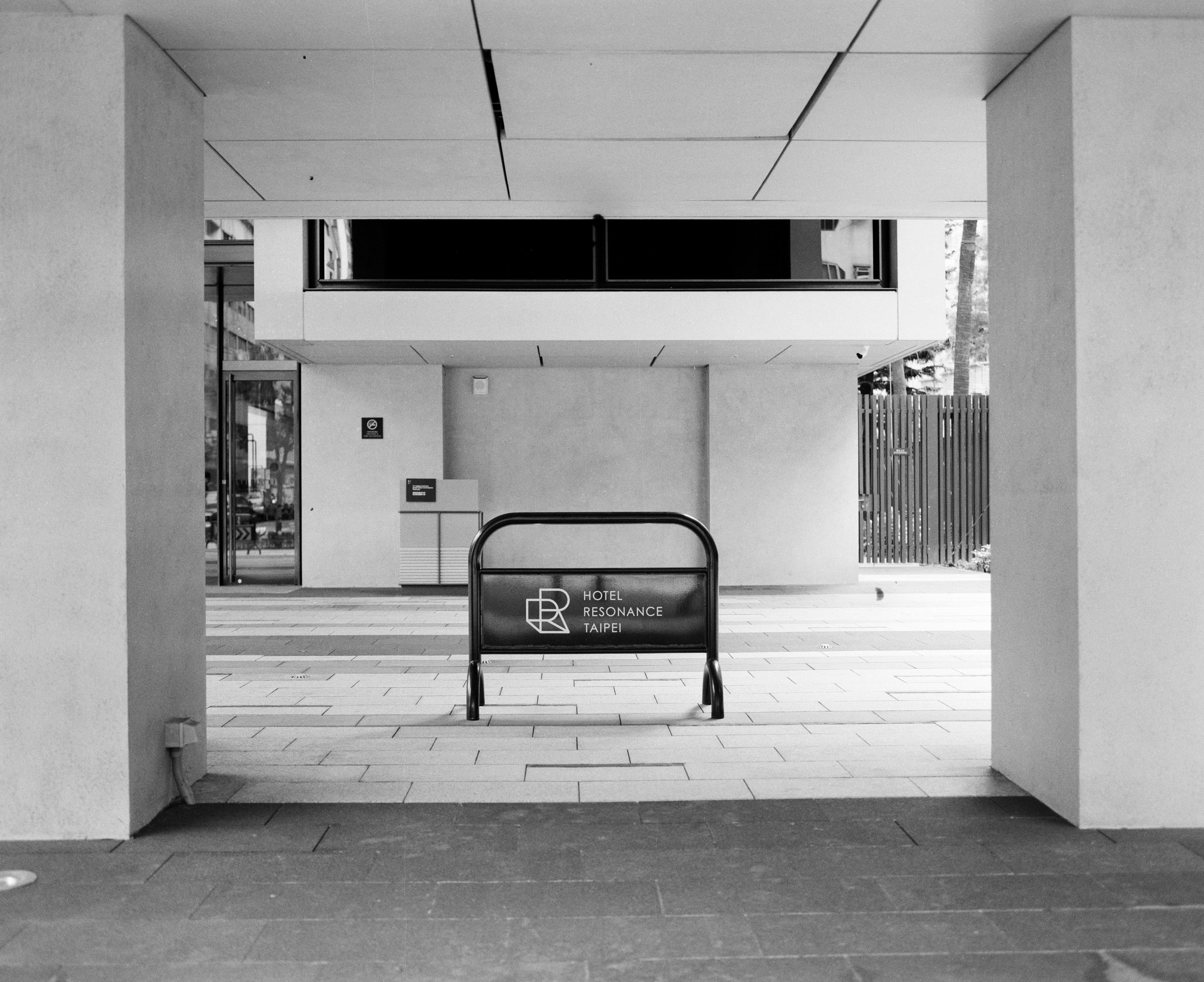 EP57 減重後的坦克｜Pentax 6x7 MLU + Ilford HP5 Plus 400 黑白底片