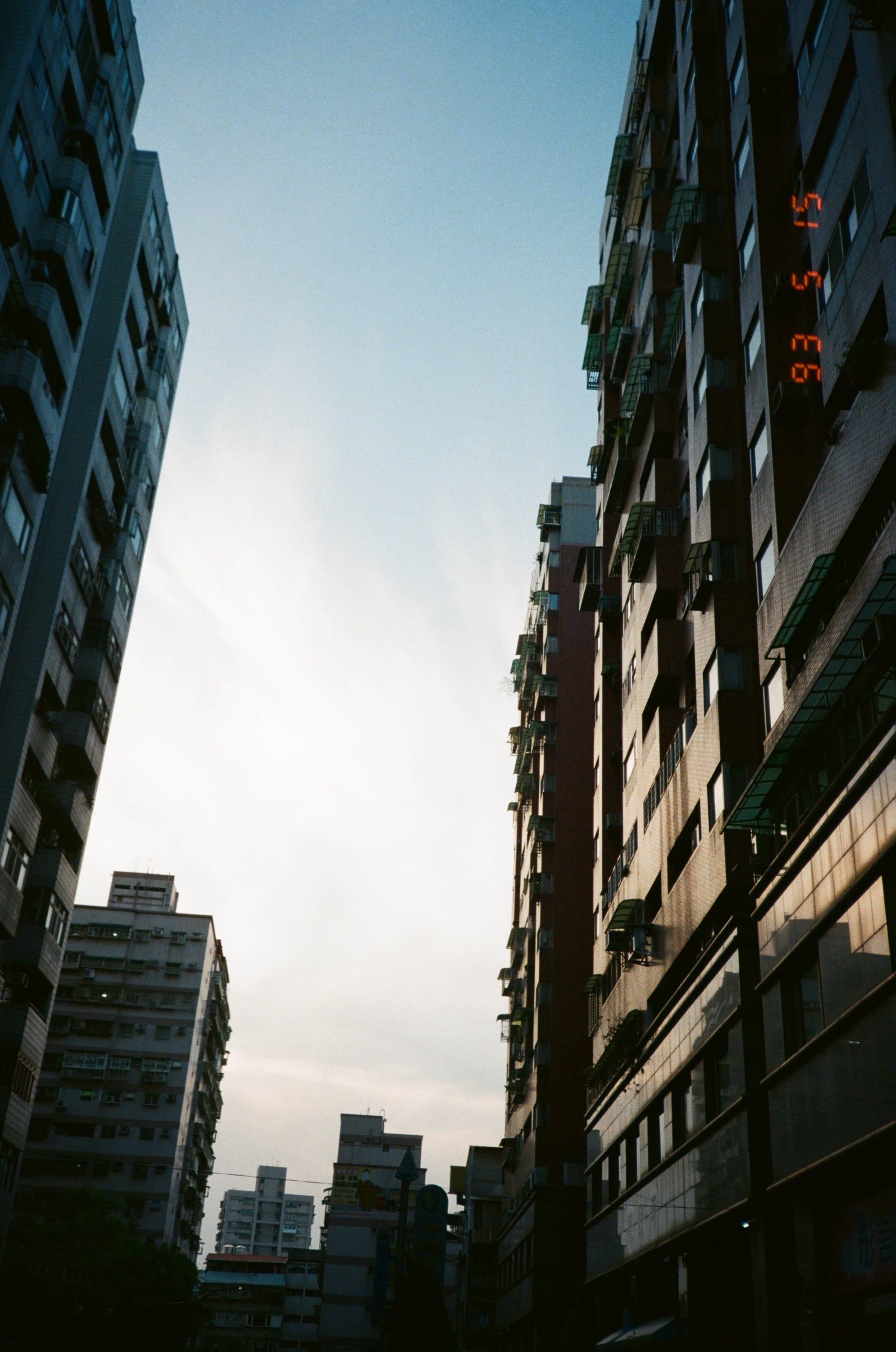 EP86 買傻瓜的原因｜Pentax PC-555 Date + Lomography 400 彩色底片