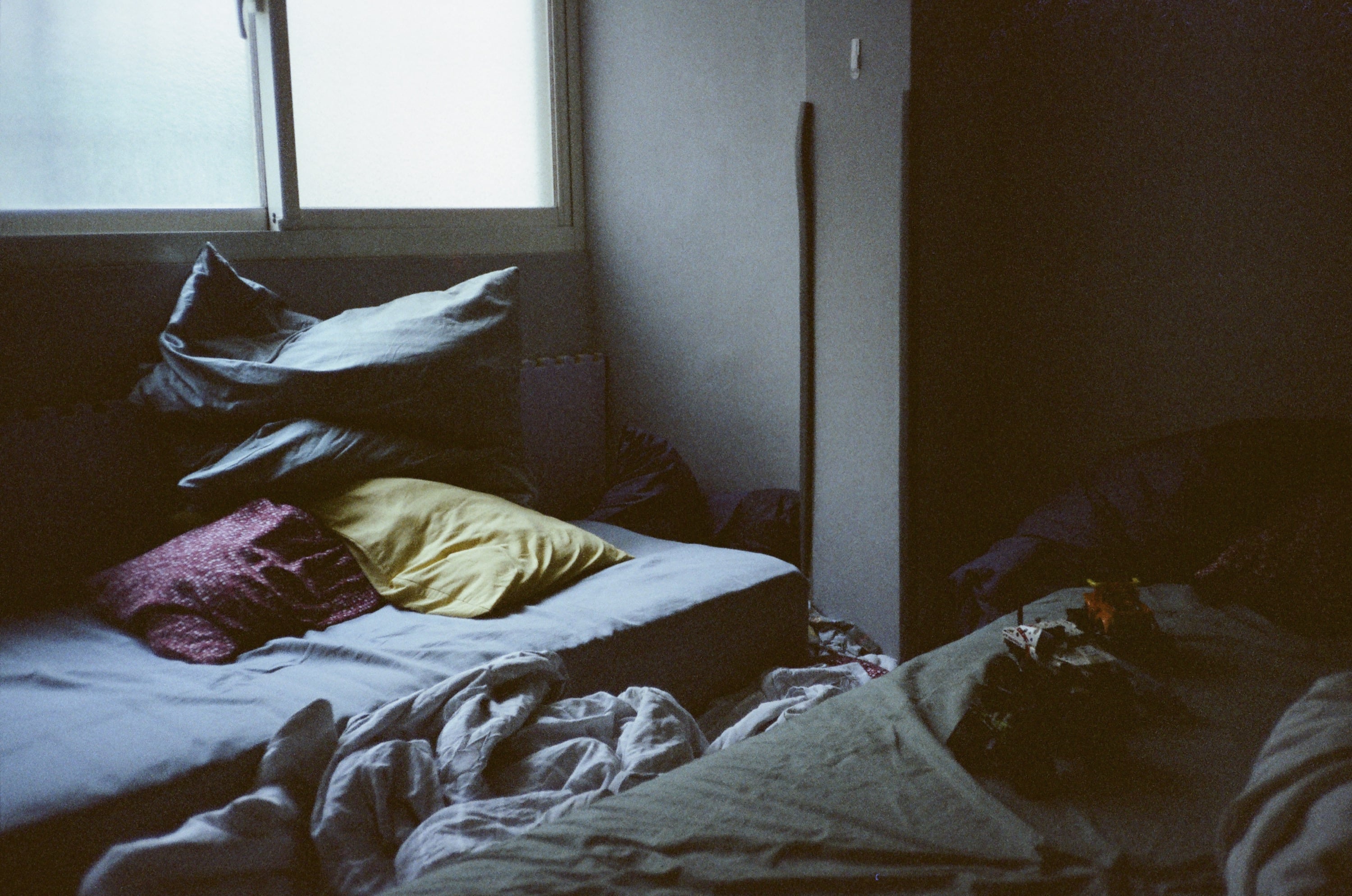 EP105 冷暖並存｜Konica 現場監督 Lens 35 + Kodak 500T/5219 除碳電影底片