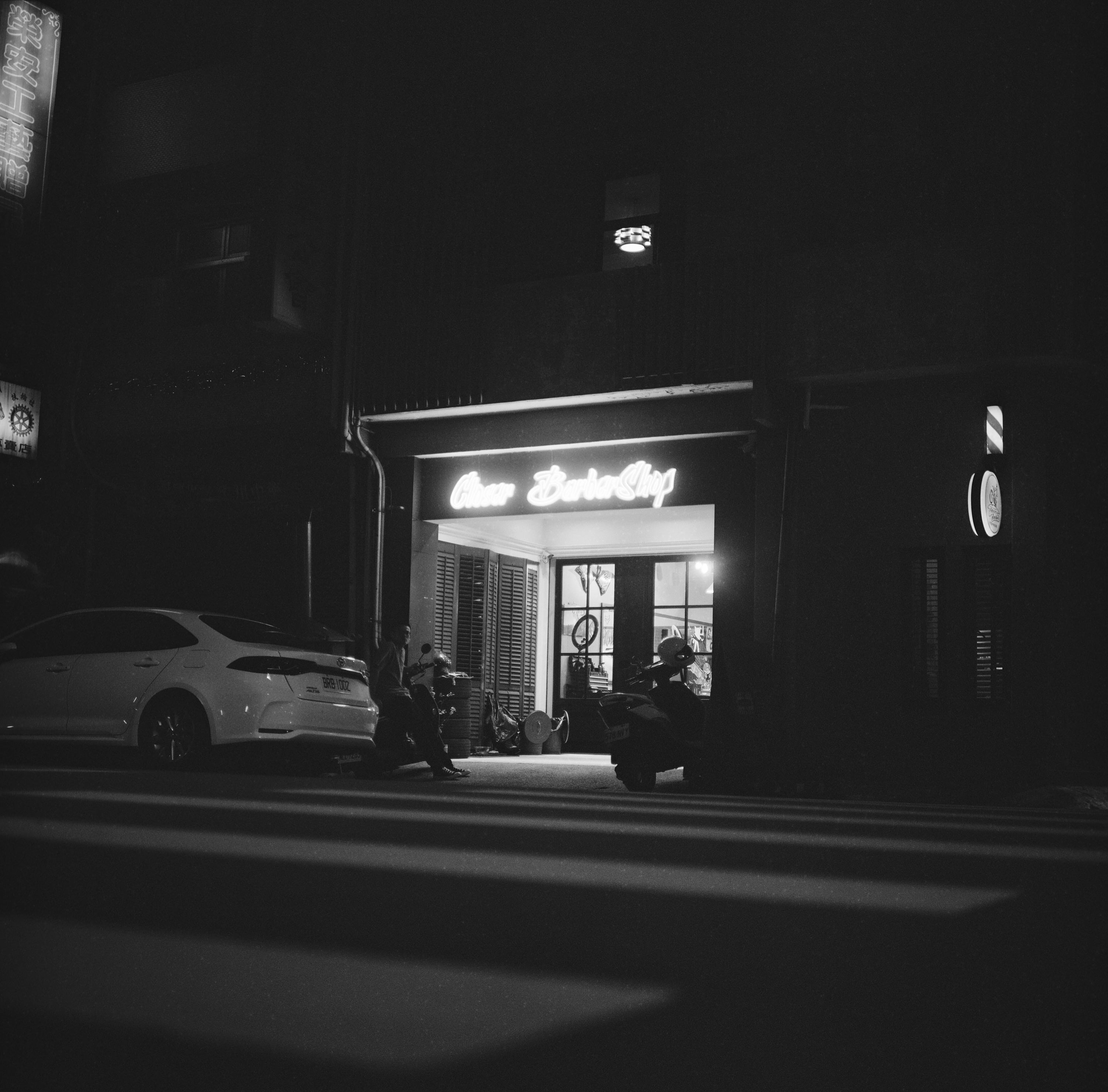 EP122 接近神的過程｜Rolleiflex 2.8D + Ilford XP2 Super 400 黑白過期底片