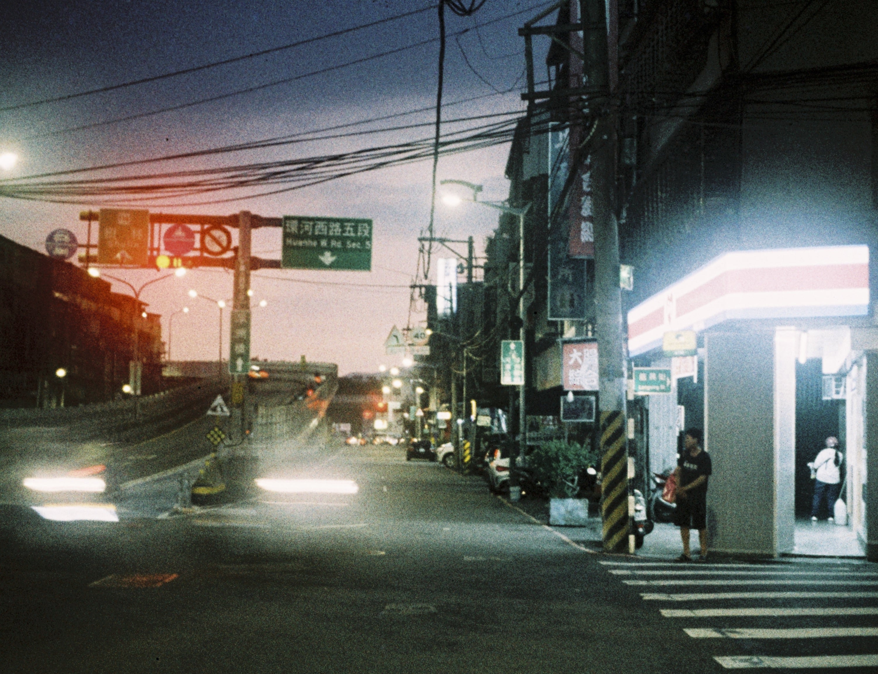 EP143 底片時代的 M43｜Pentax Auto 110 初代 + Lomography Metropolis XR 100-400 110 彩色底片