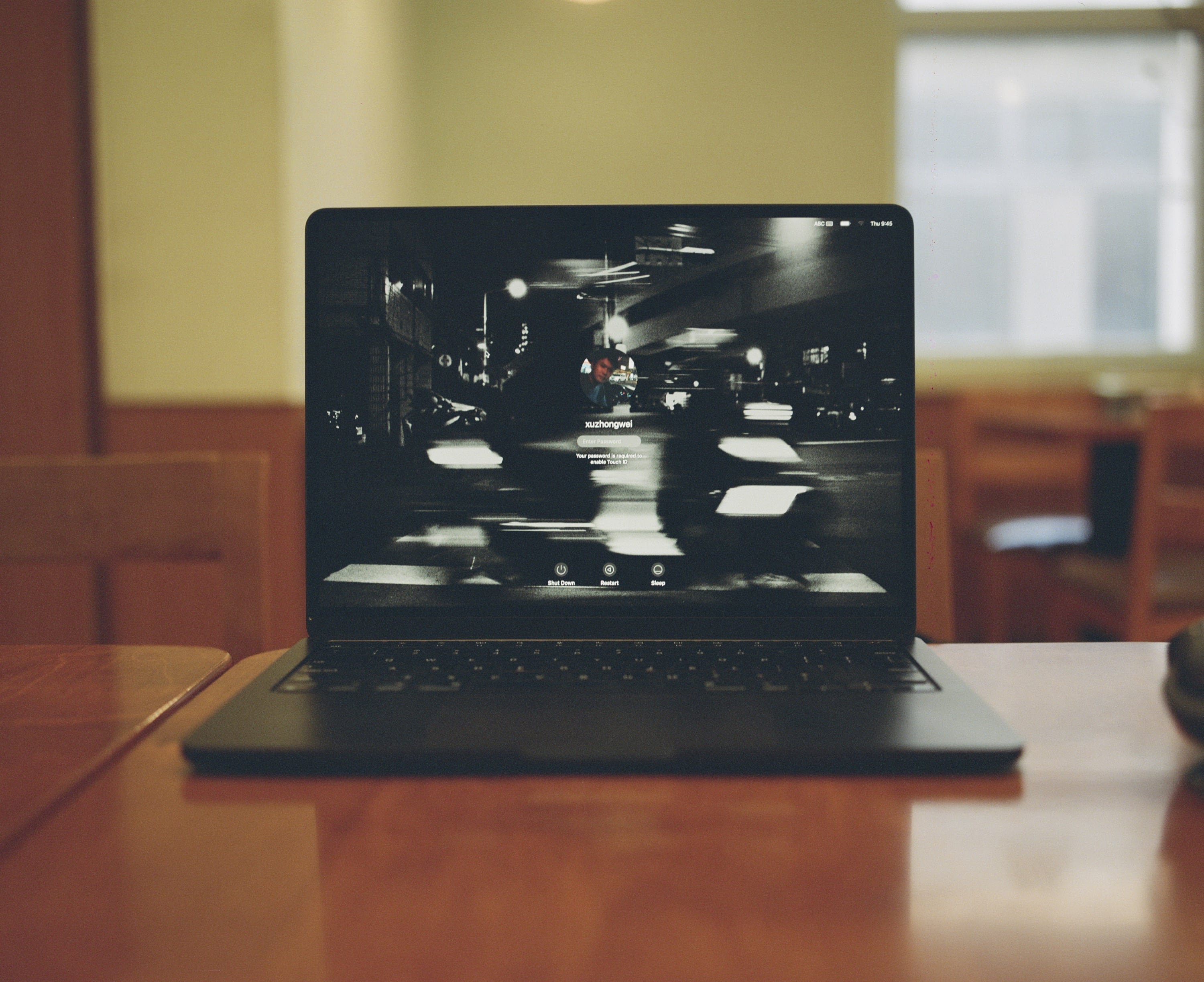 EP150 坦克是我的眼｜Pentax 6x7 初代 + Lomography Color Negative 800 120 彩色底片