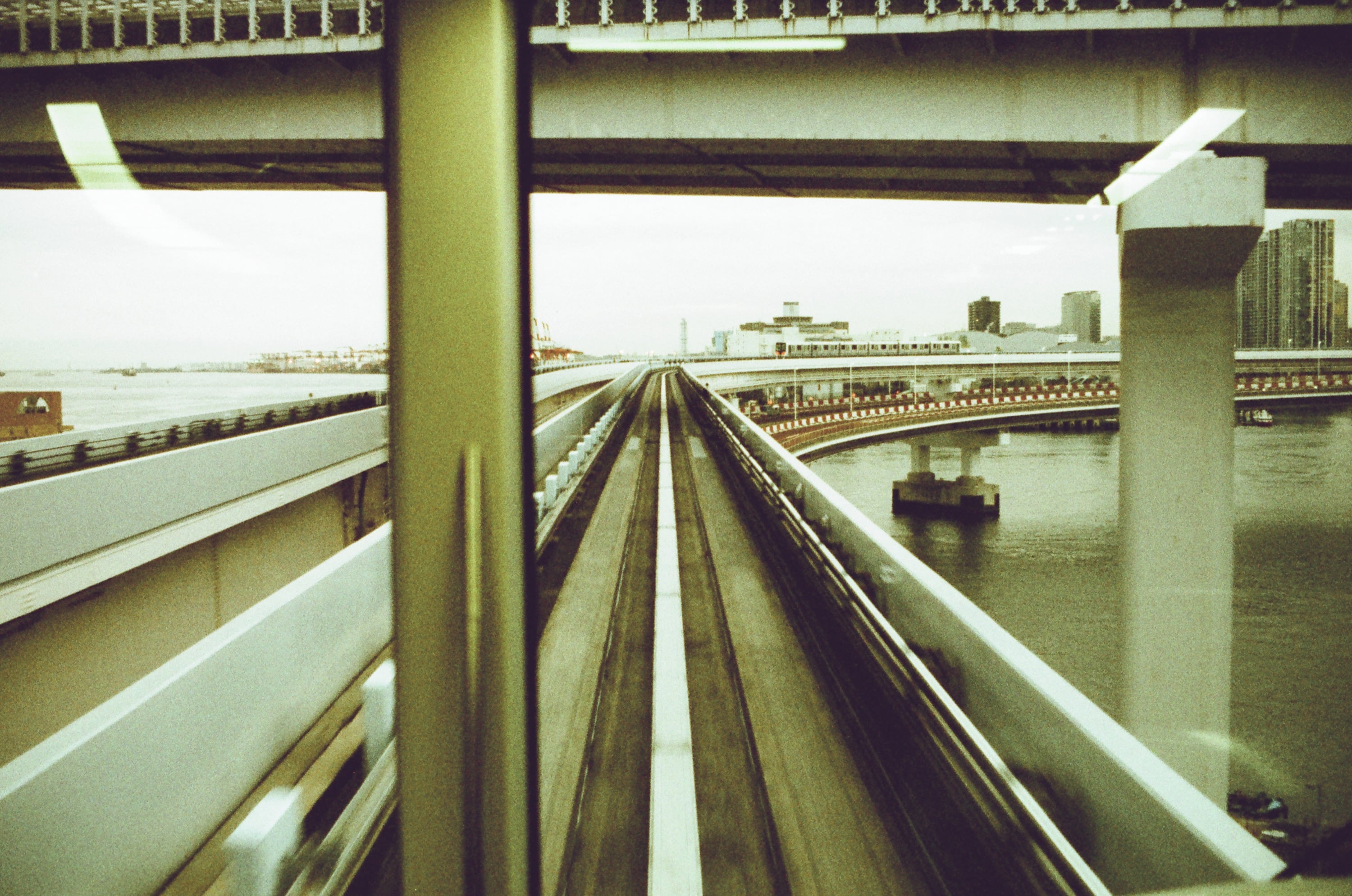 EP164 以夢境儲存｜Olympus OM-10 + Harman Phoenix 200 135 彩色底片