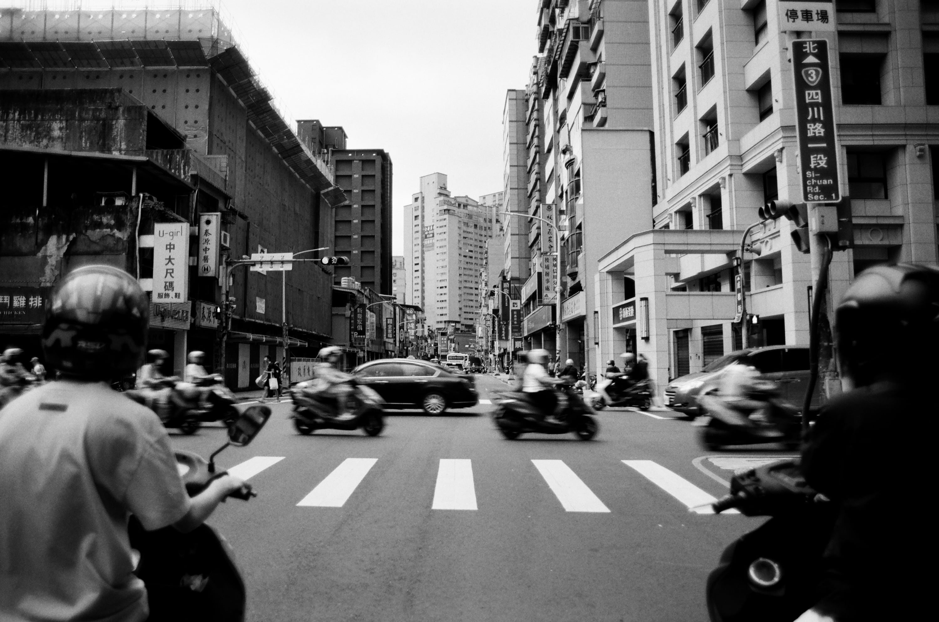 EP195 回歸麗來的感覺真好｜Olympus OM-10 與 Ilford Pan F Plus 50 135 黑白底片