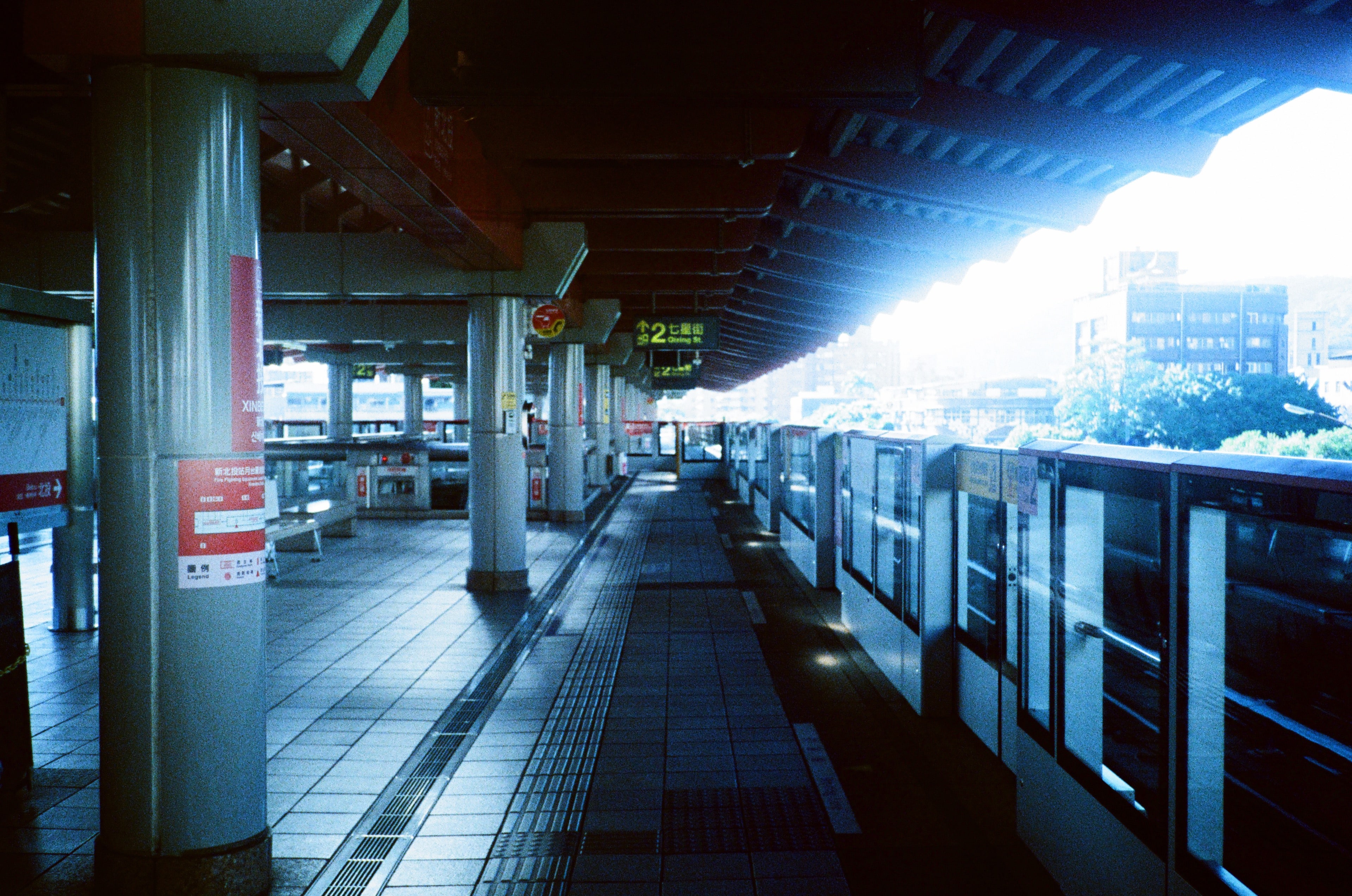 EP235 軍艦之岩｜Konica C35 AF 38mm f2.8 與 Kodak Ektachrome 100D/5294 正片負沖