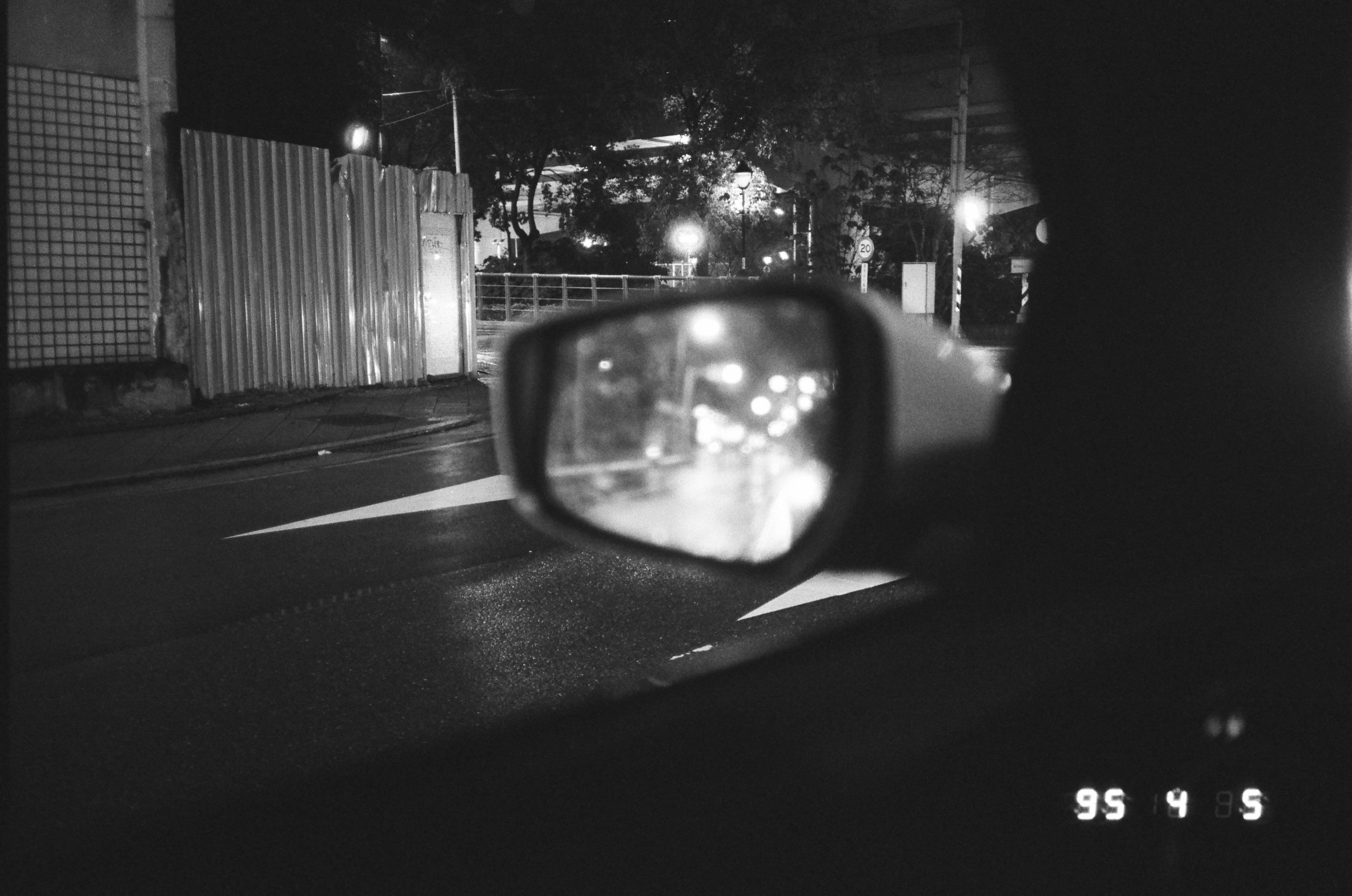 EP253 有錢就買吧｜Minolta AF-C 35mm f2.8 與 Rollei RPX 400 黑白底片