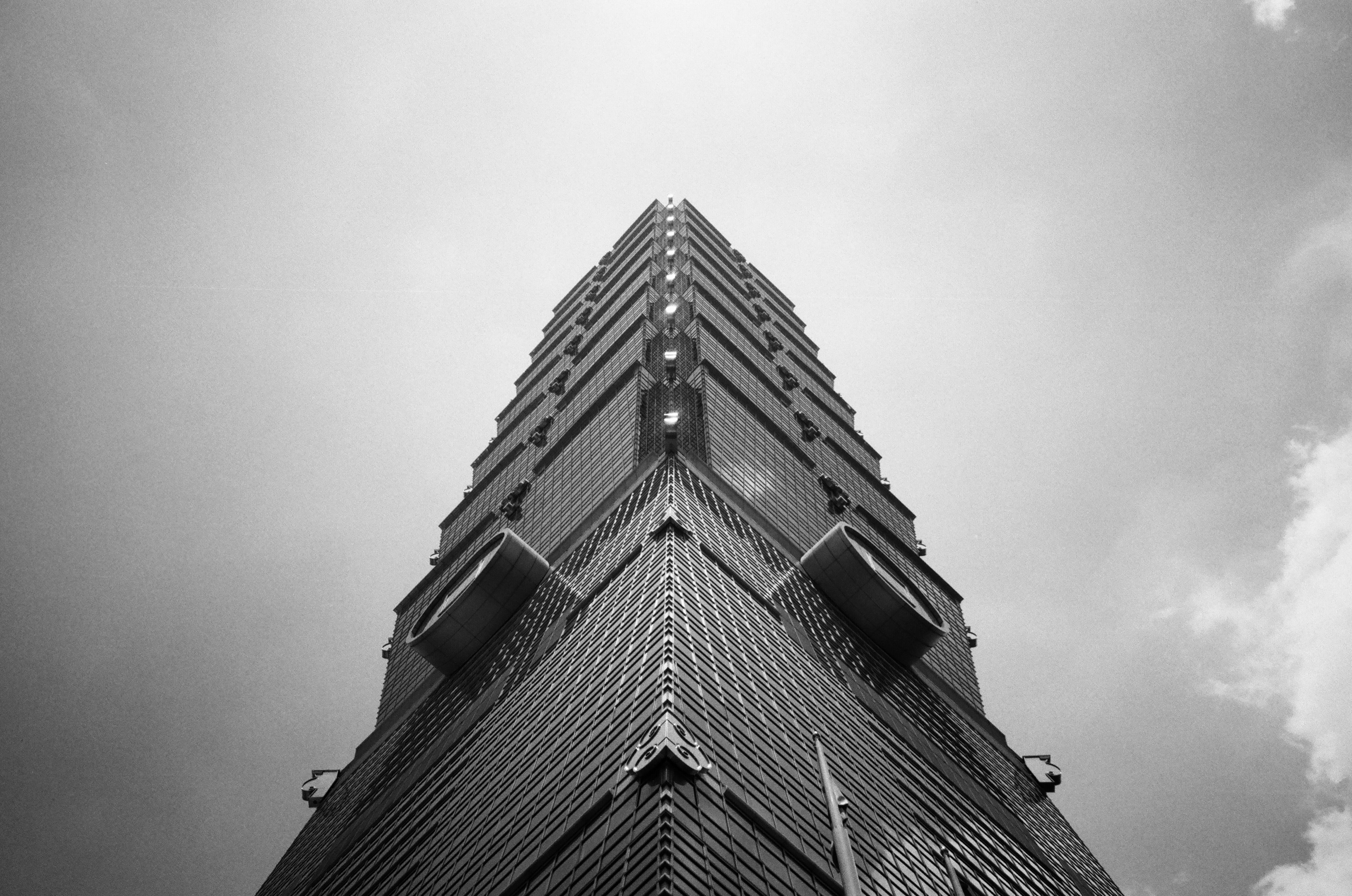 EP259 早日康復｜Ricoh R1s 30mm f3.5 與 Ilford Delta 100 Professional 黑白底片